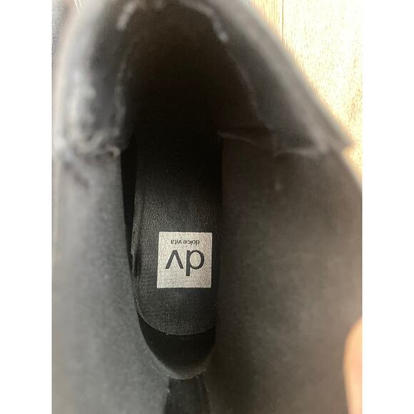 NIB Women’s Dolce Vita Black Lobera Chelsea Boot 8 - Picture 7 of 11